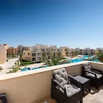 Luxe 3Bdr W Private Rooftop Jacuzzi & Beach Access