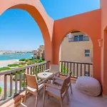 Lagoon View 1BR Apartment in Water Side Gouna