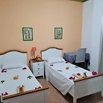 Iris Holiday Apartament