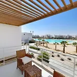 Plain & Pearly 3 Bdr Swan Lake El Gouna