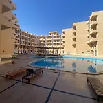 Fully Furnished Studio Infront A Swimming Pool In Tiba Resort Hurghada