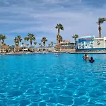شاليه مميز جدا فندق ميراج شاطئ كبير