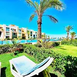 Luxury One Bedroom Apartment In El Gouna, Mangroovy