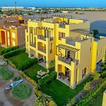 New! 2Br Duplex In Tawila, Gouna Private Jacuzzi, Garden, Lagoon & Pool