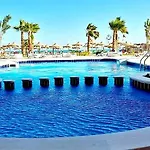 Casa Blanca 105