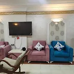 شقه فندقيه علي البحر