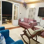 شقه فندقيه علي البحر