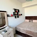 Cozy Studio G-Cribs