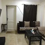 Apartment At Sheraton Road