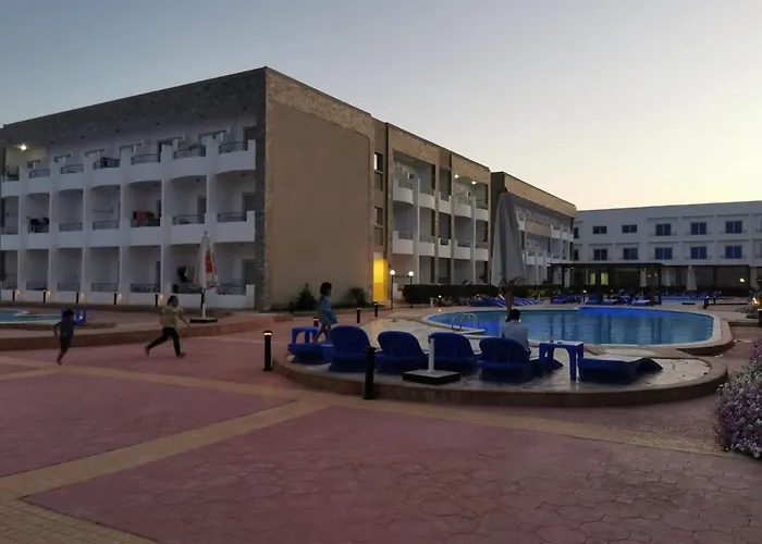 Cecelia Resort