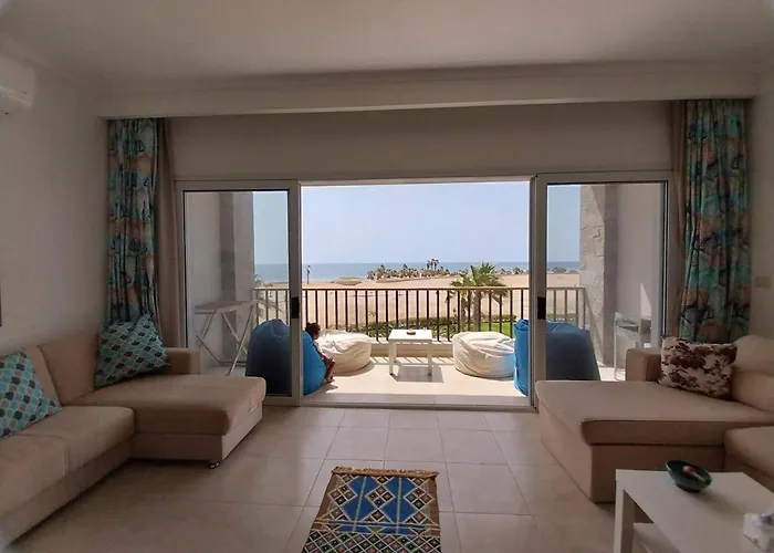 Seafront Apartment Amazing View
