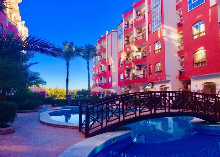 Desert Pearl Romantic Apartment