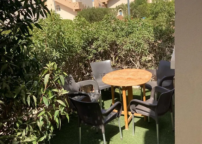 Mc- Ground Floor With Garden
