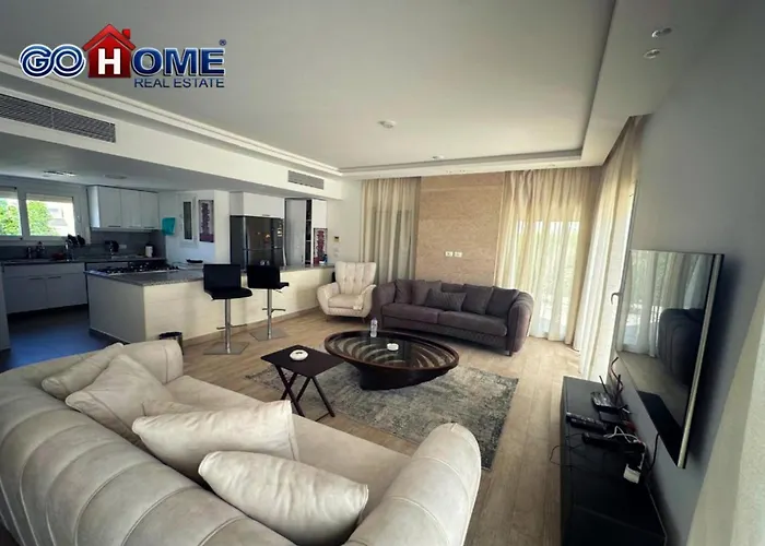 Comfortable 5 Bedrooms At Joubal El-Gouna