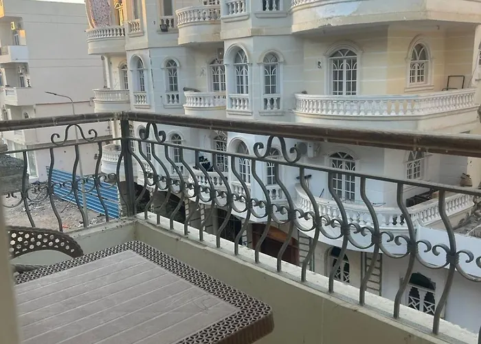 H&H Twin Apartment