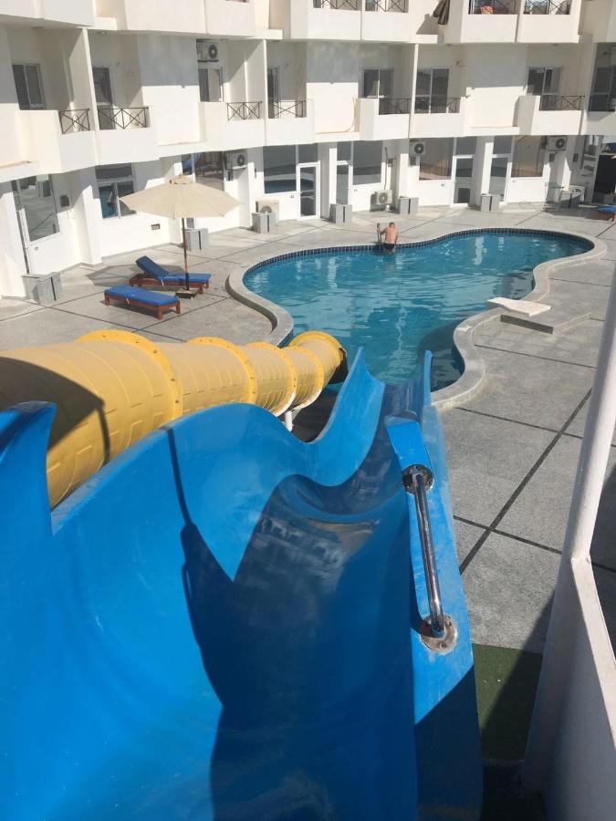 Apartment Donatella Near The Sea Redsealine