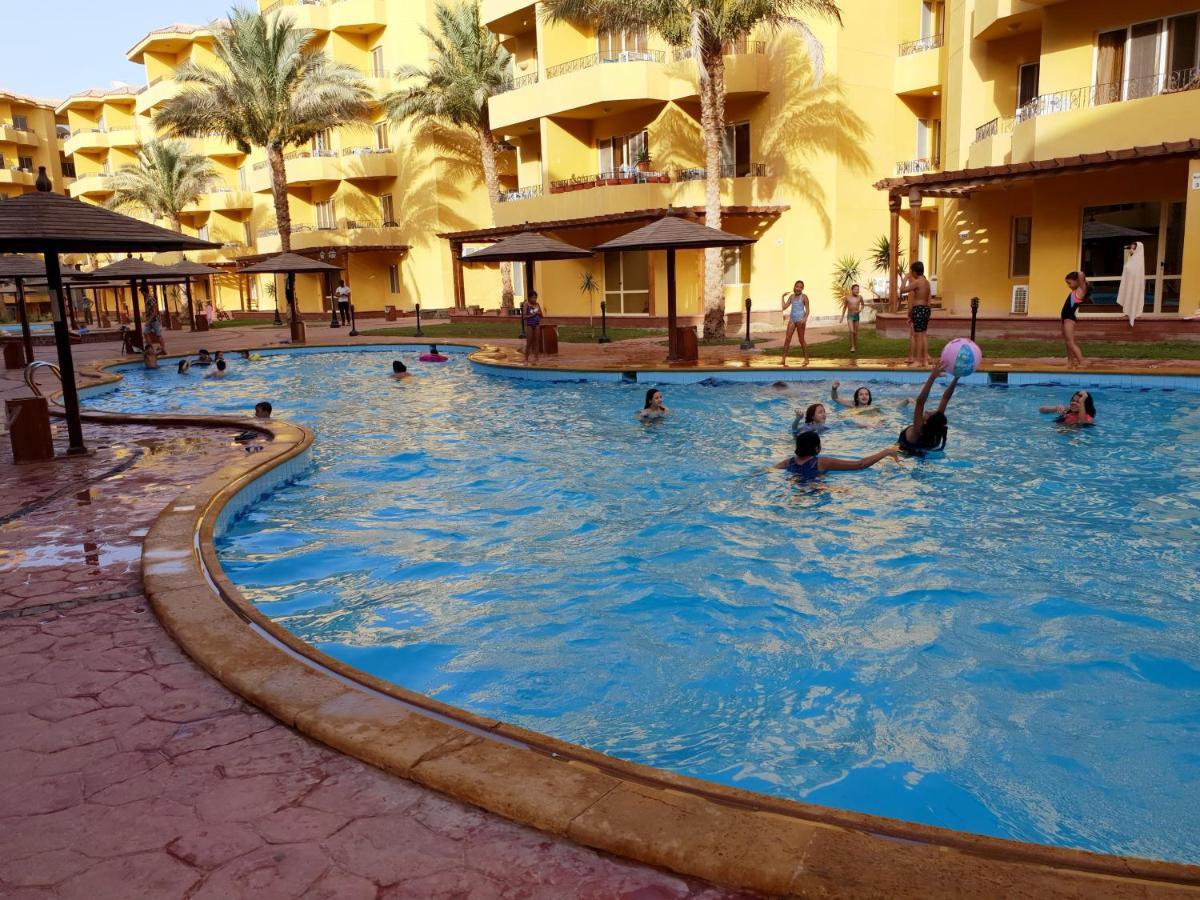 British Pool View *
