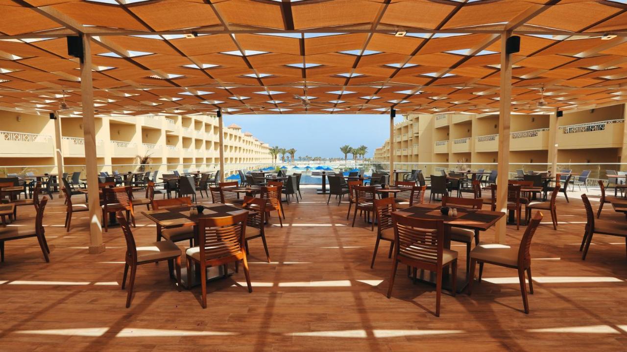 Amwaj Club Abu Soma 4*