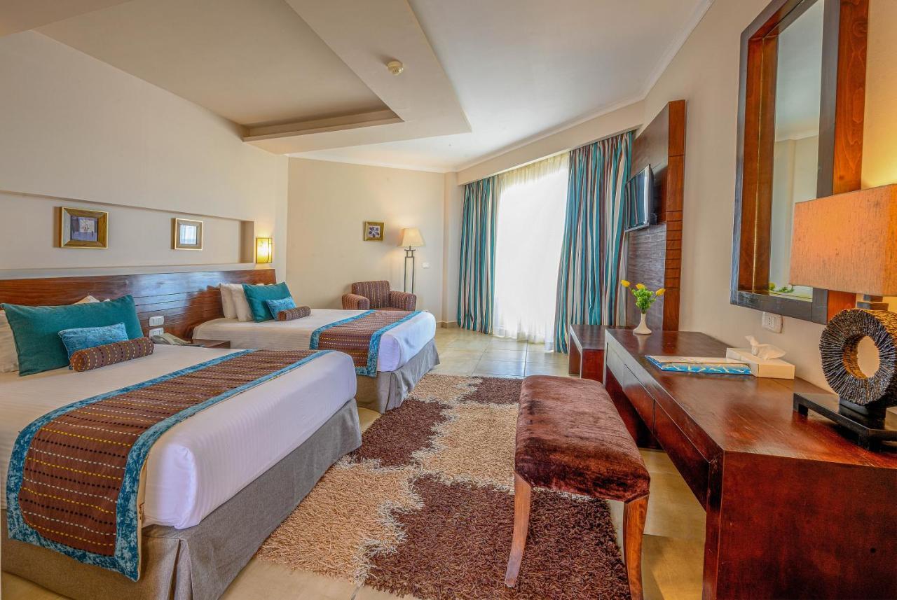 Amwaj Club Abu Soma 4*