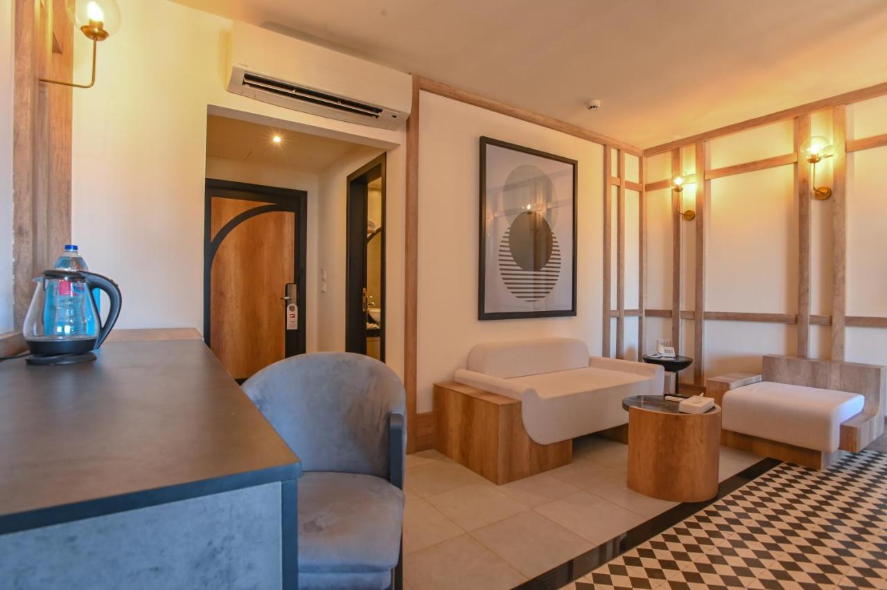 Hotel The Boutique Marina