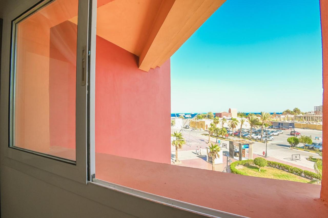 Hotel The Boutique Marina 3*