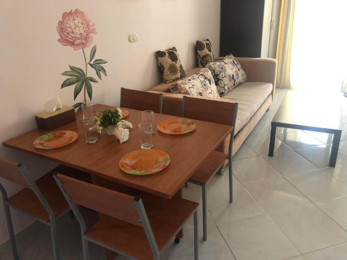 Pool View Apartment Hurghada