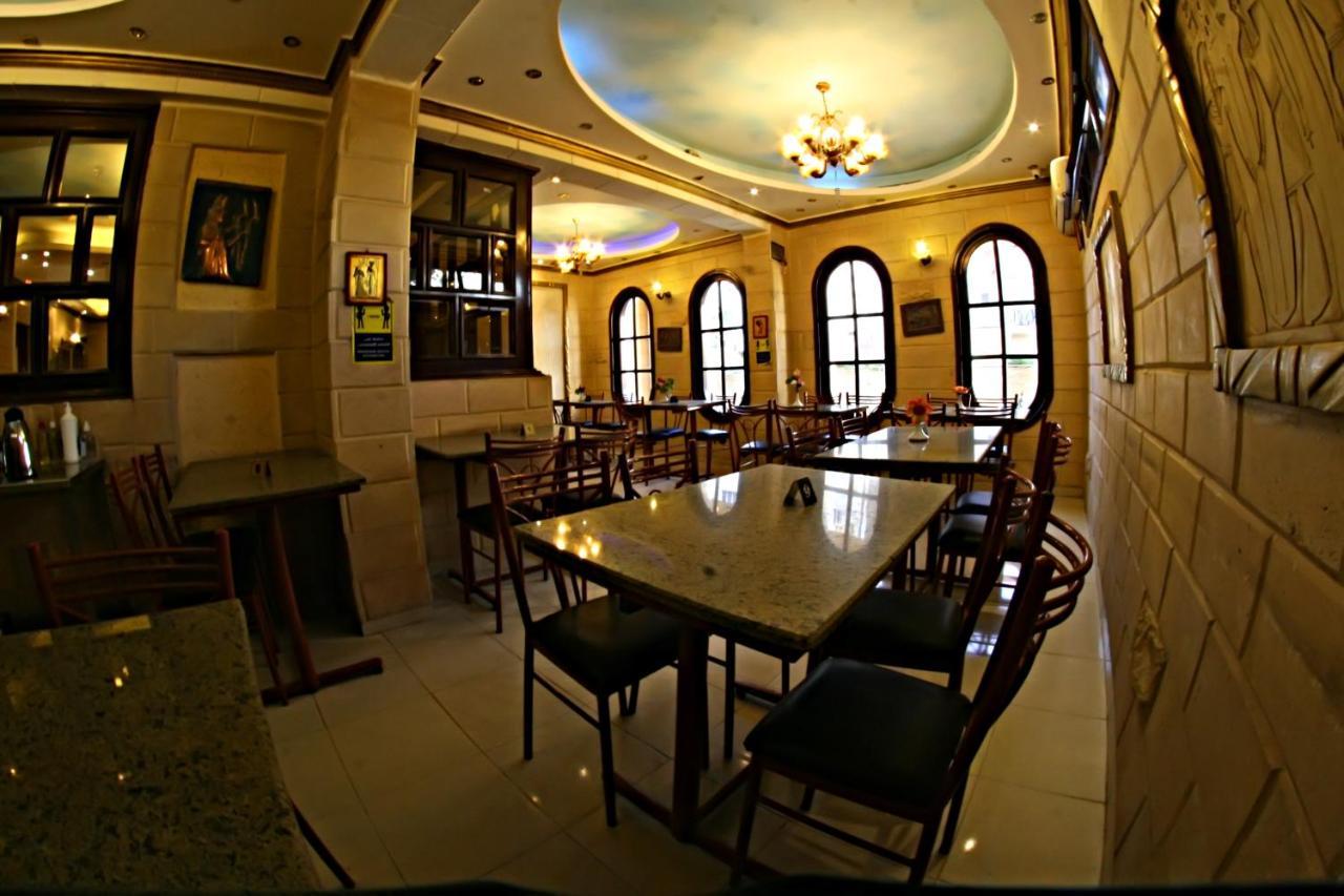 Hotel Luxor