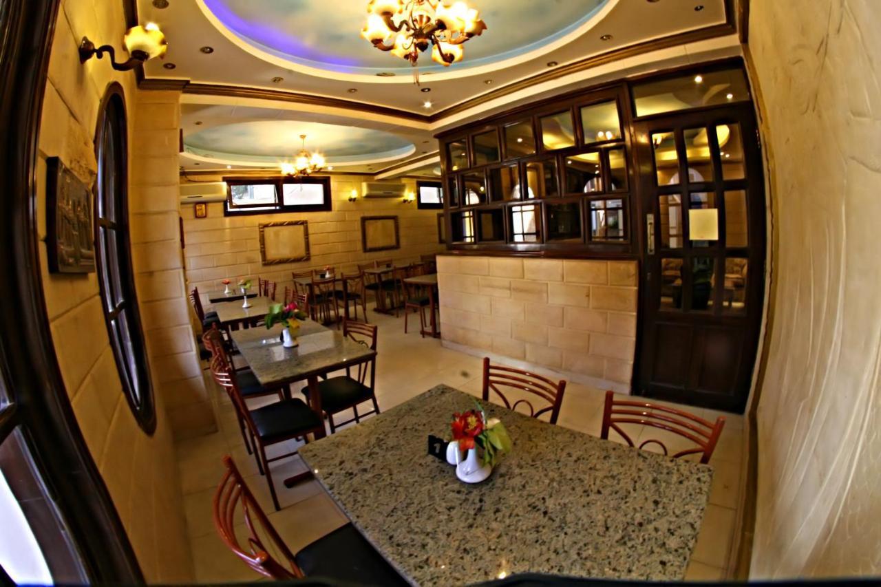 Hotel Luxor 2*