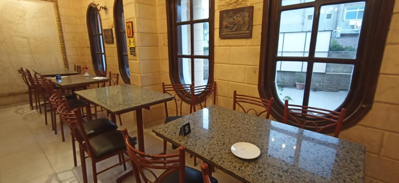 Luxor Hotel 2*
