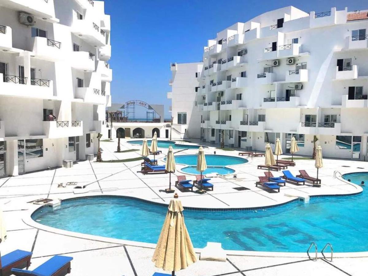 Apartment Donatella Near The Sea Redsealine