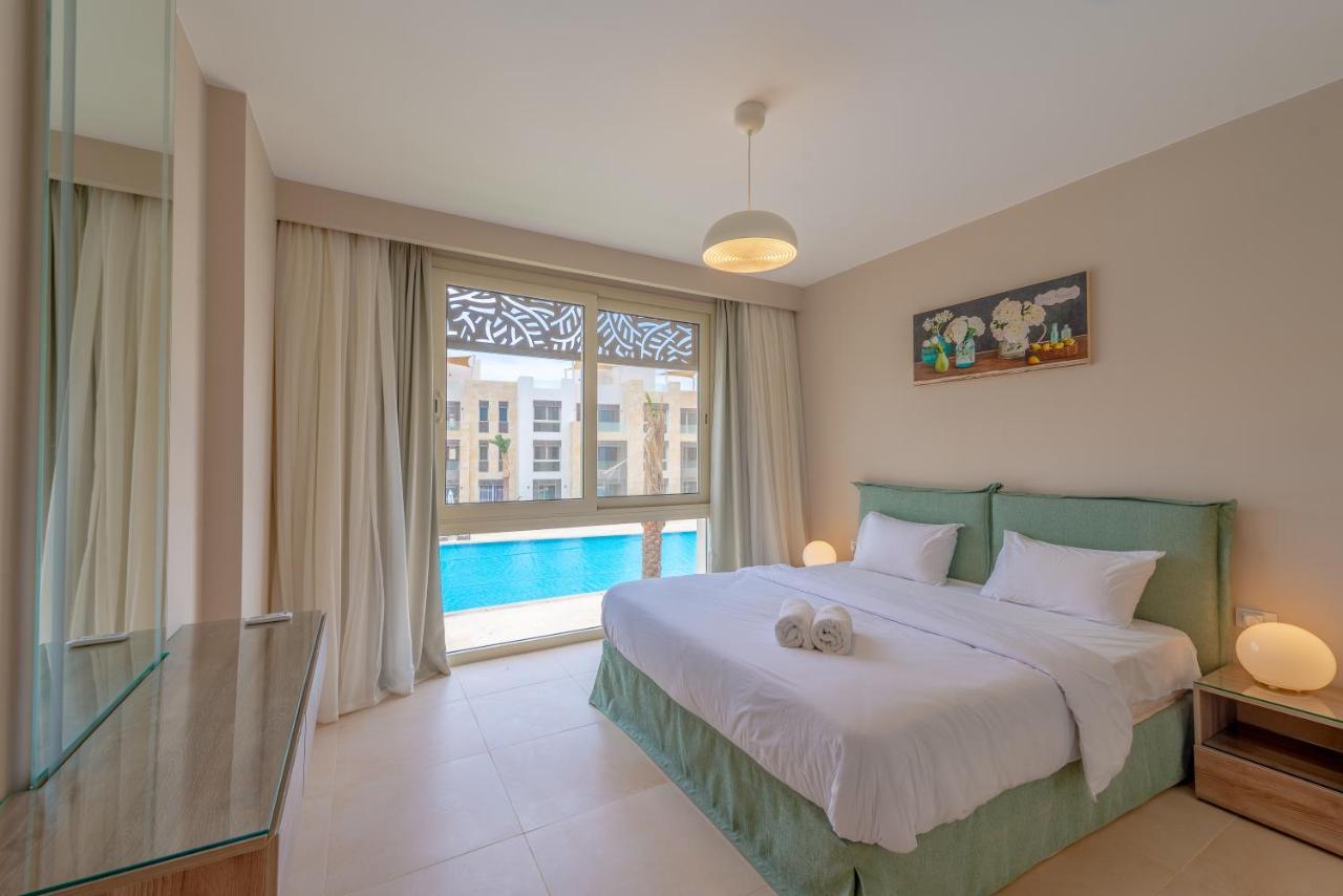 Mangroovy 2 Bedroom Sea View Apartment, Pool &
