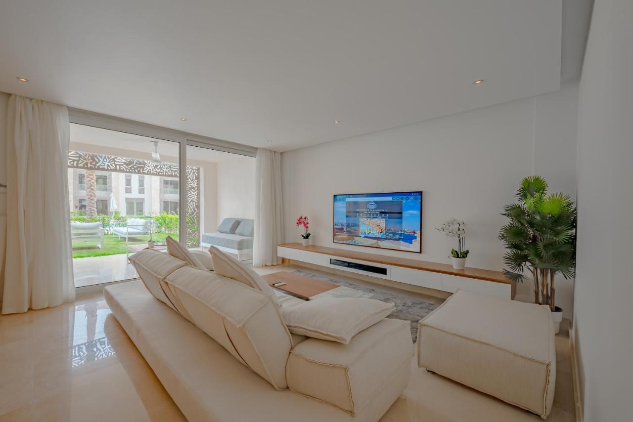 Ollystays Mangroovy Seaview 3br And Pool Free Access Apartment