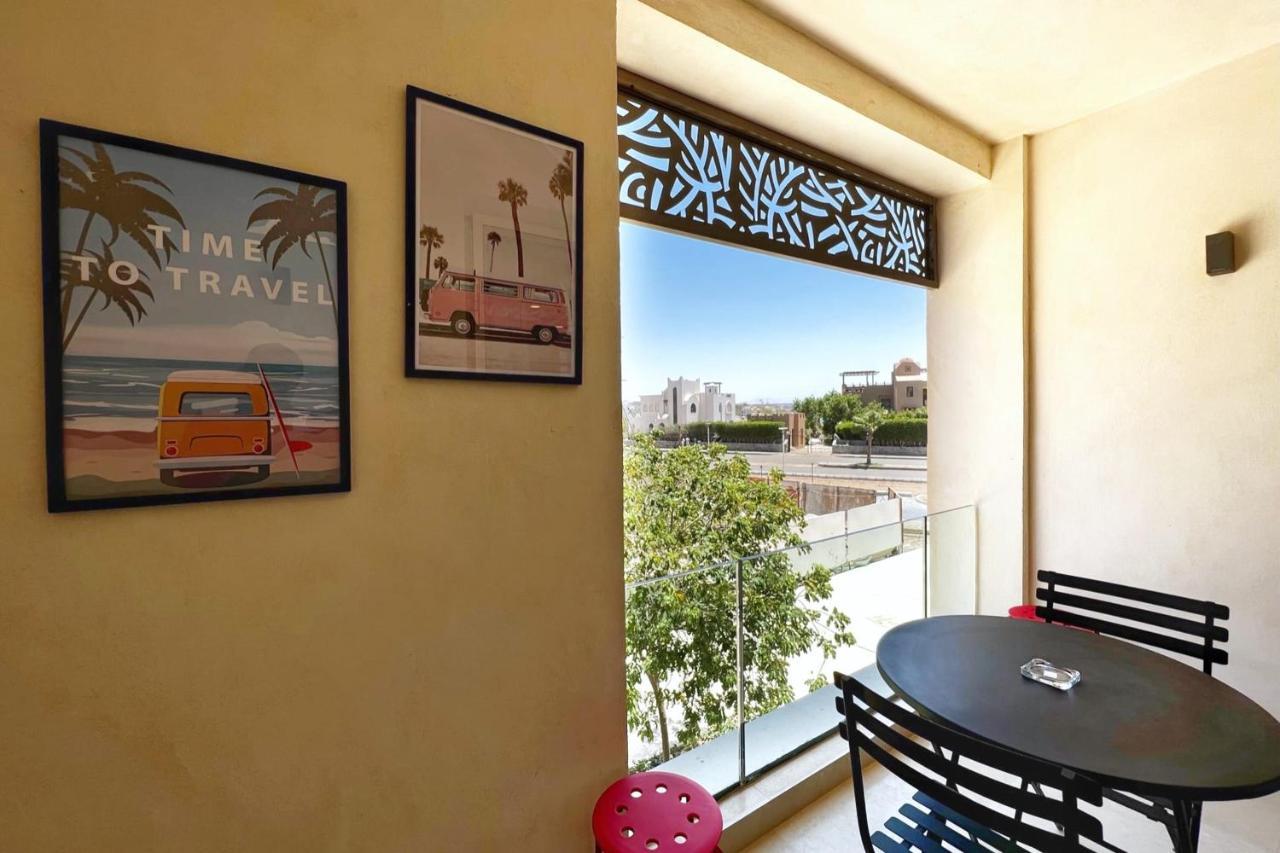 Rugged & Relaxed 1 Bdr Mangroovy Free Pool & Access Apartment