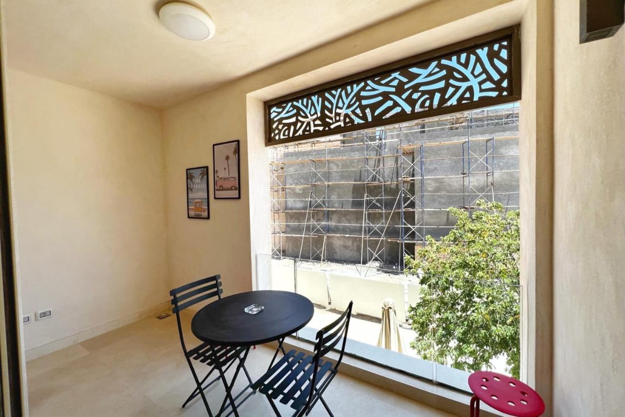Rugged & Relaxed 1 Bdr Mangroovy Free Pool & Access Apartment *