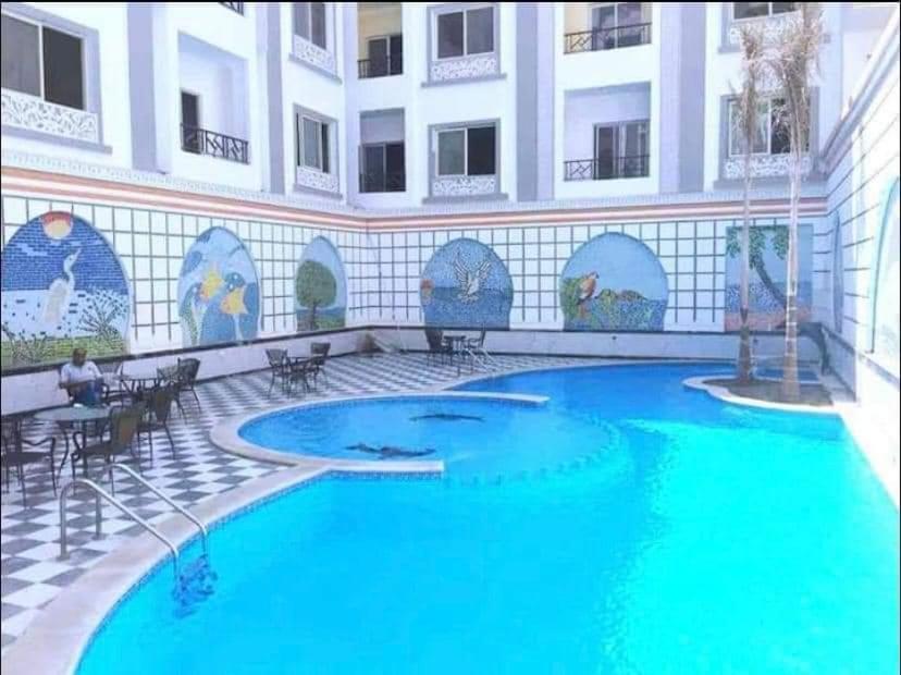 ٢ غرفة * Hurghada