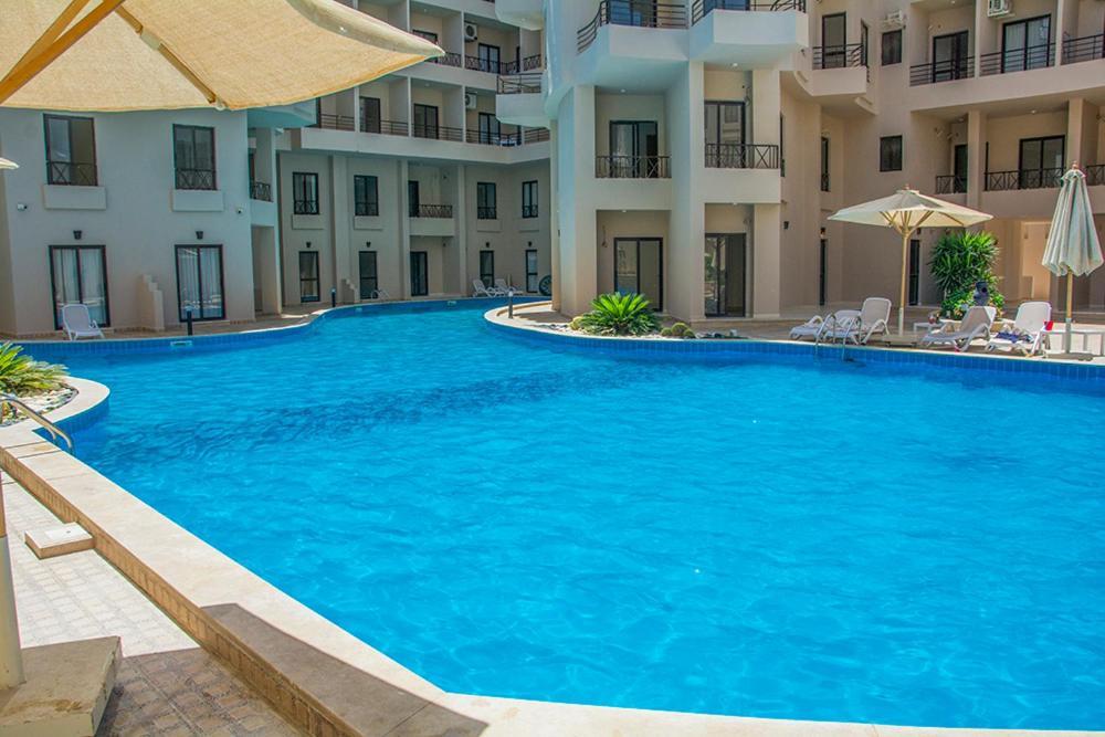 Aparthotel Aqua Tropical Near El Gouna *