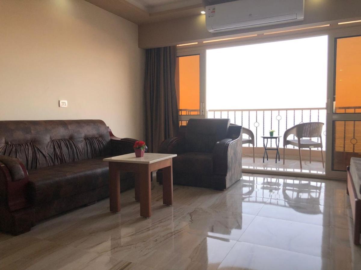 Moon Suites 4*