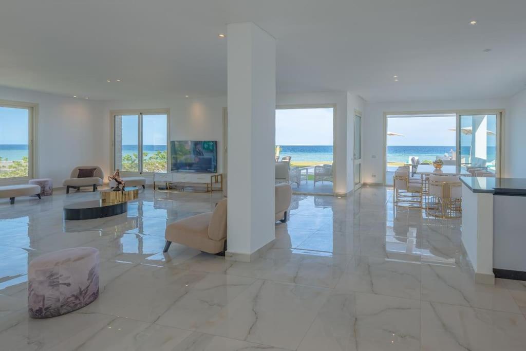 Villa Royal On The