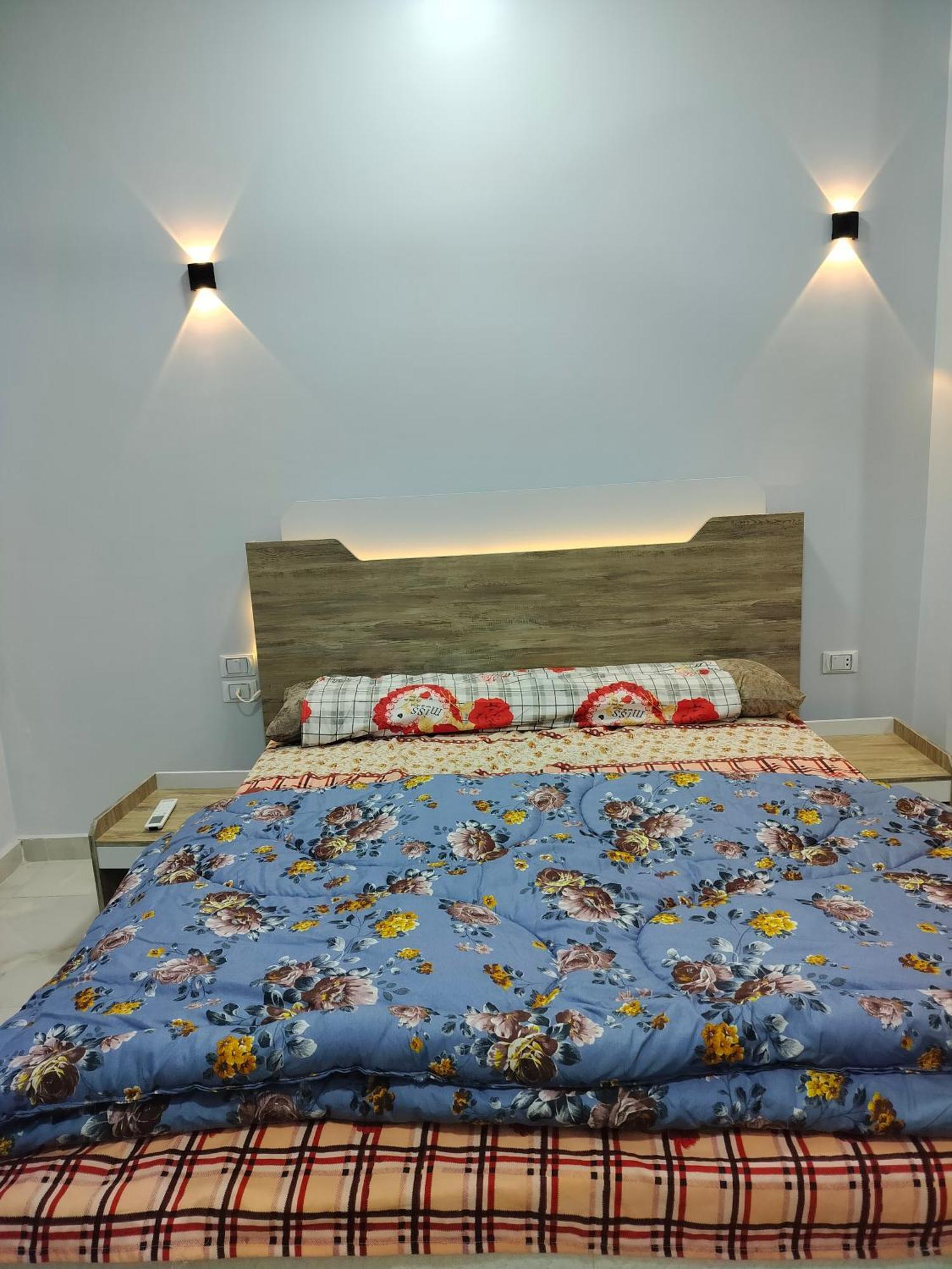 Holly Apartment *