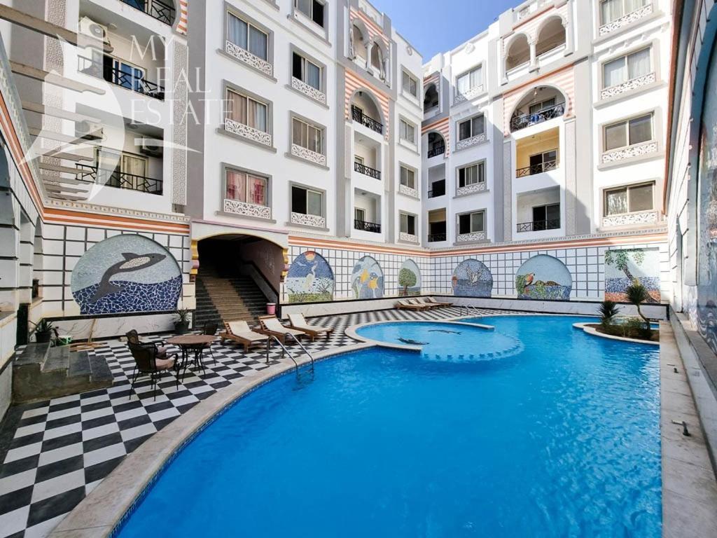 In Sheraton Plaza 203 Apartment *