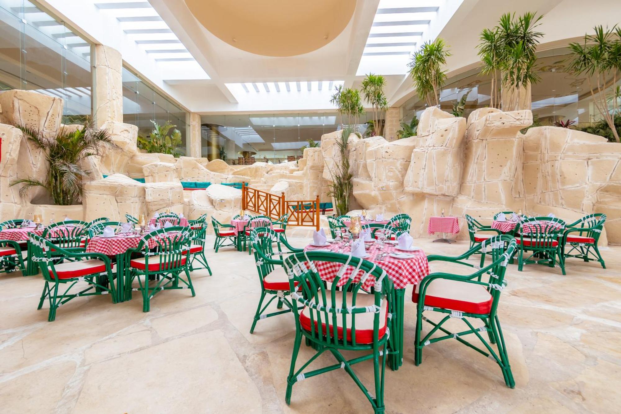 Siva Golden Bay Makadi Hotel