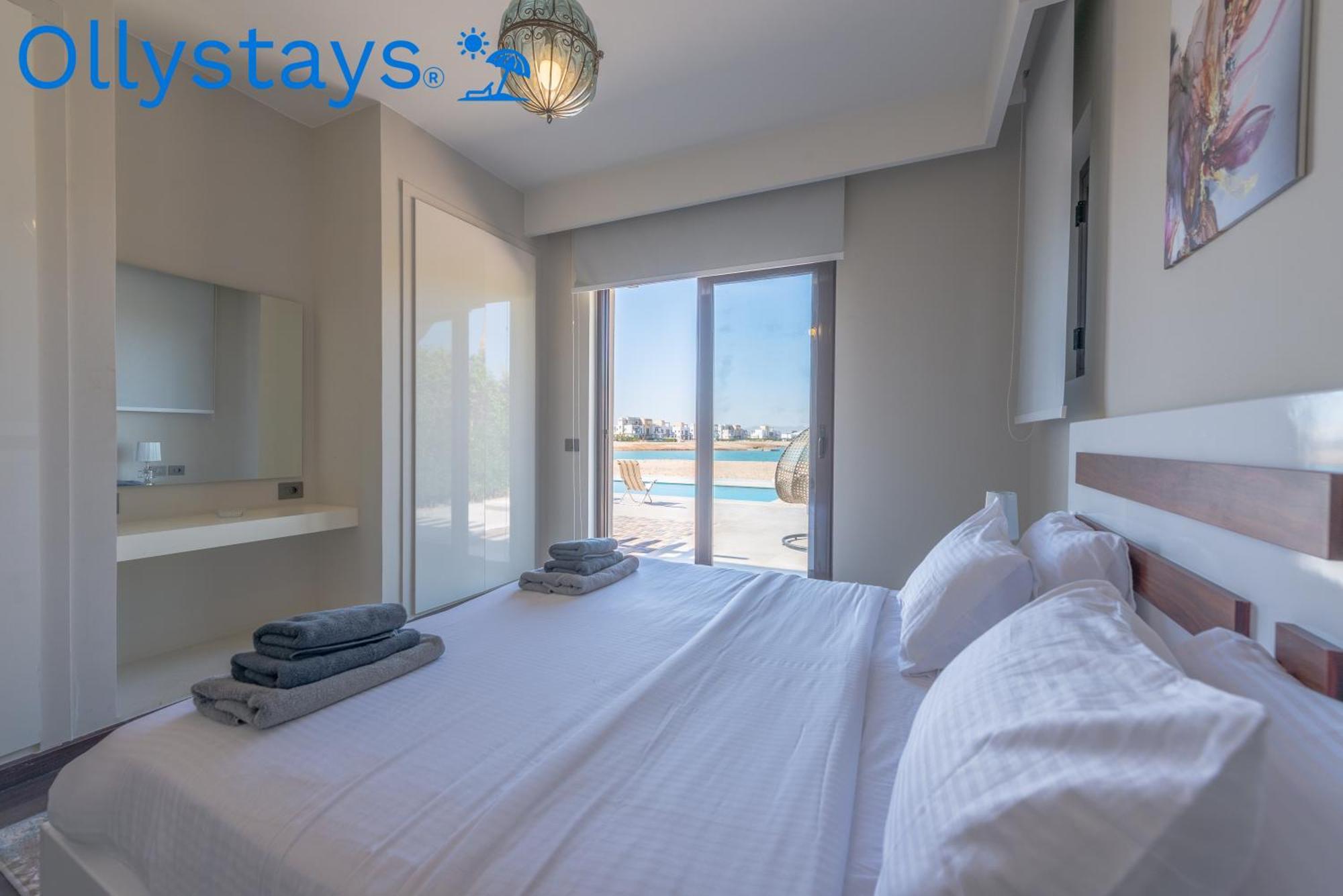 Ollystays Ancient Sands 4 Bedroom Heated Pool Villa