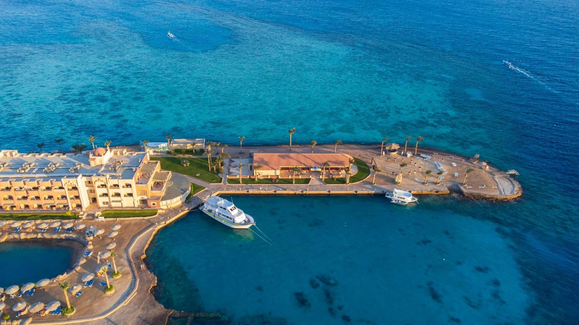 Sunny Days El Palacio &