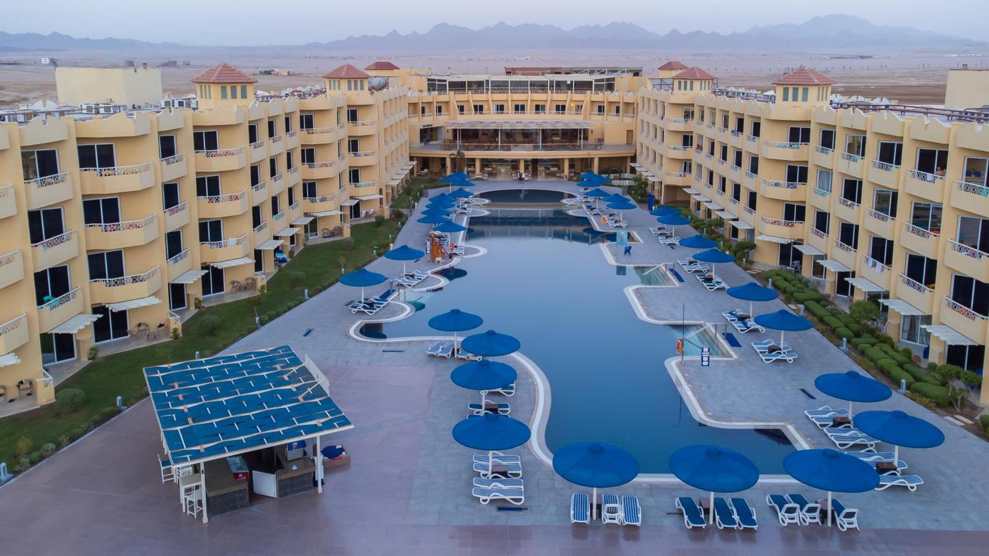 Resort Amwaj Club Abu Soma 4*