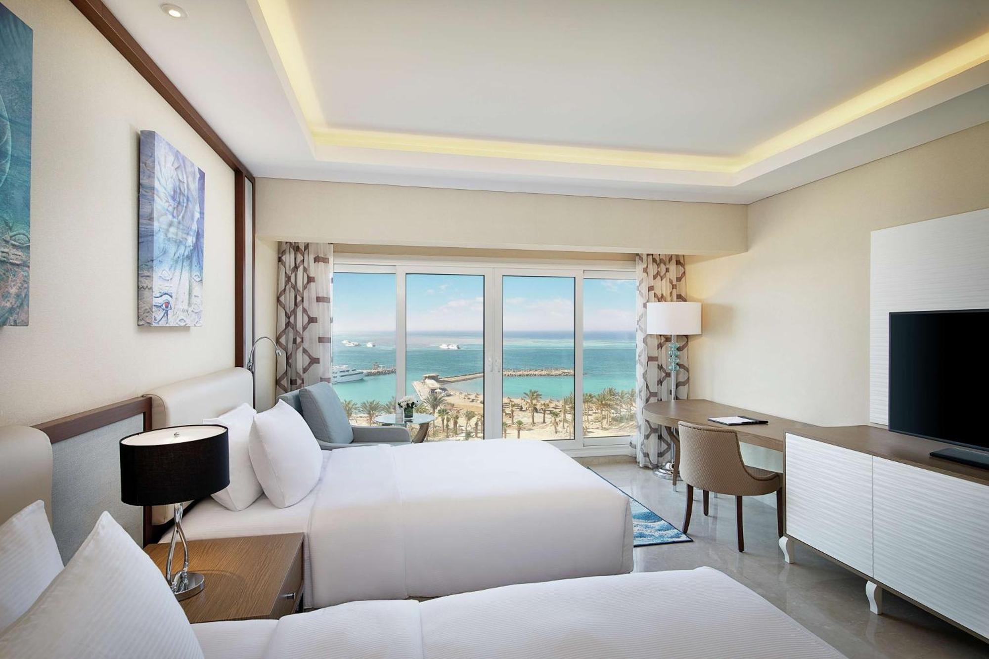 Hilton Plaza Resort