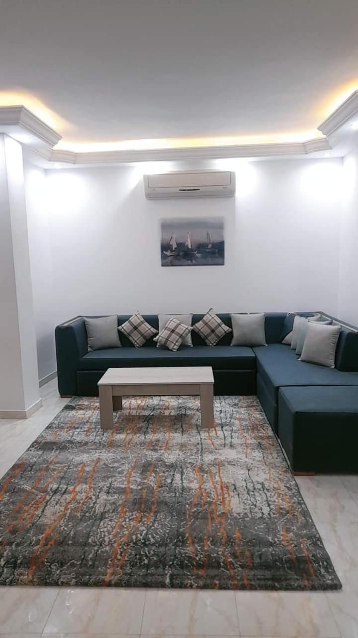 Mubarak 7 Apartment