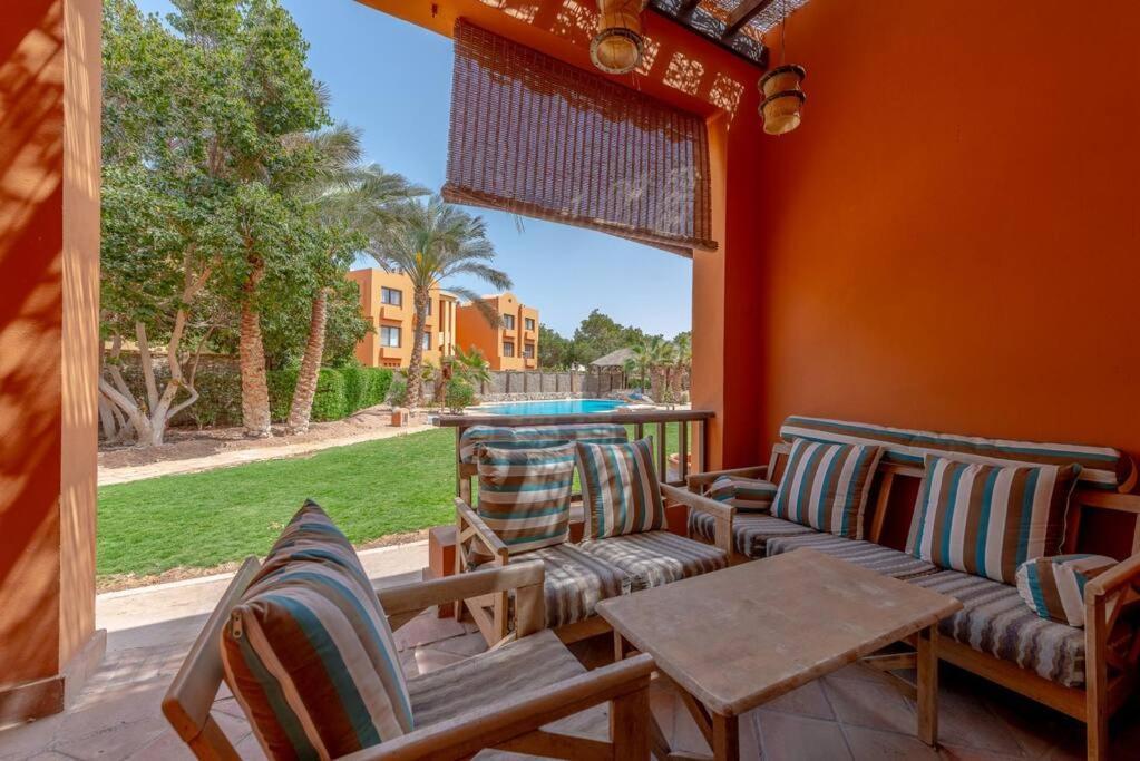 Ferienhaus Gorgeous 3br Townhouse In South Marina. Pool View *