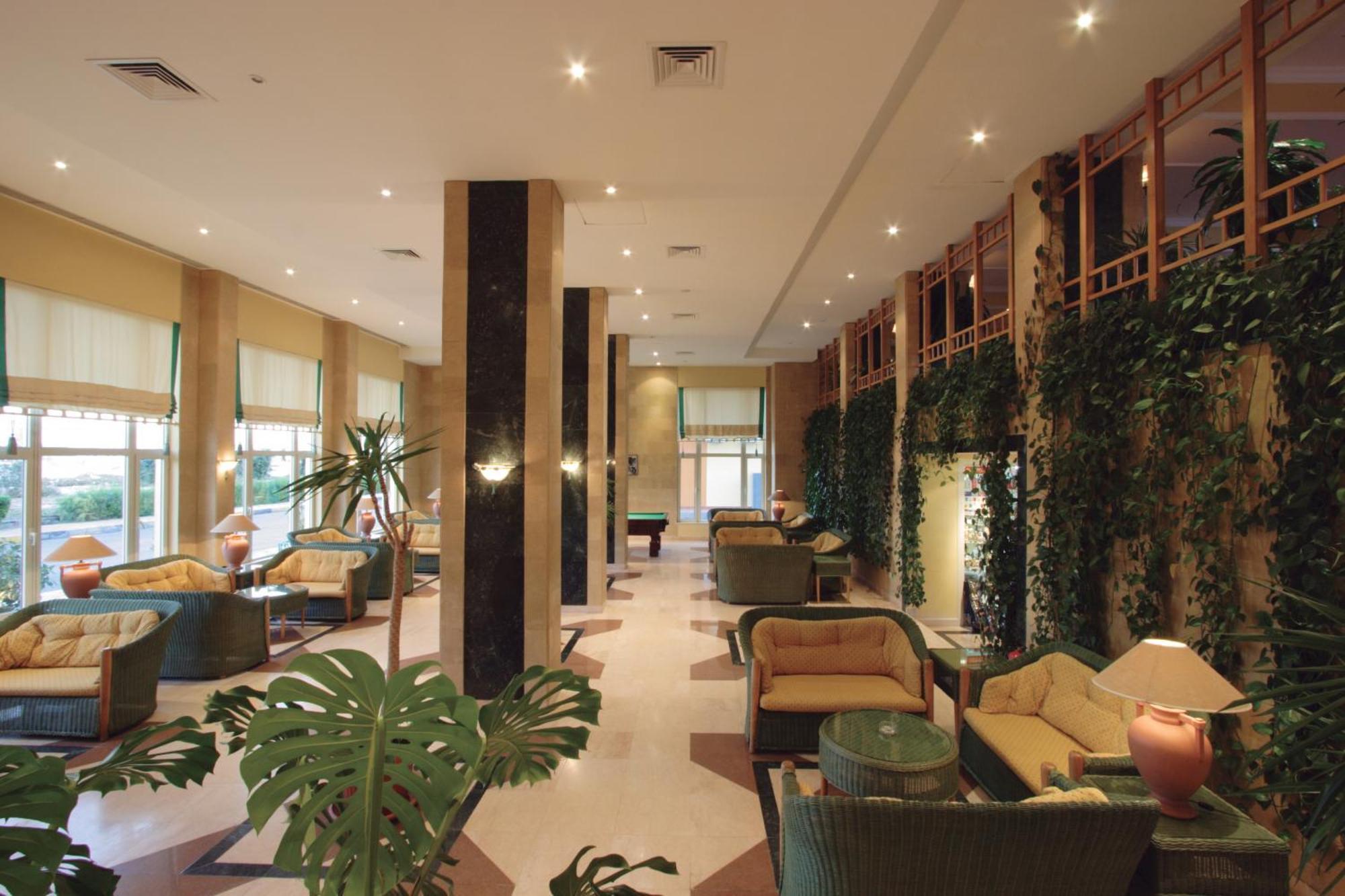 Hotel Sea Garden 3*