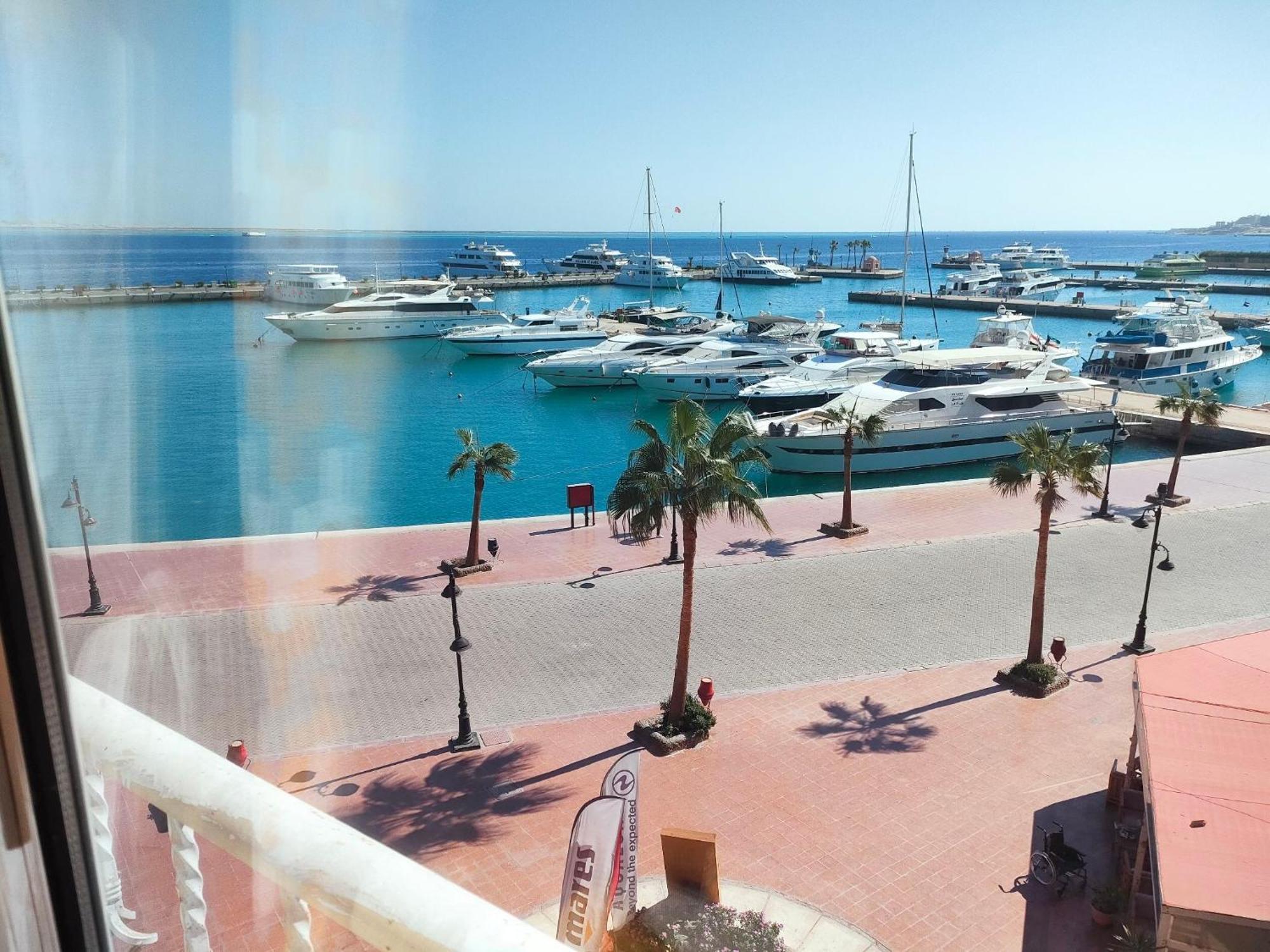 Apartment New Marina . Your Choice For Family