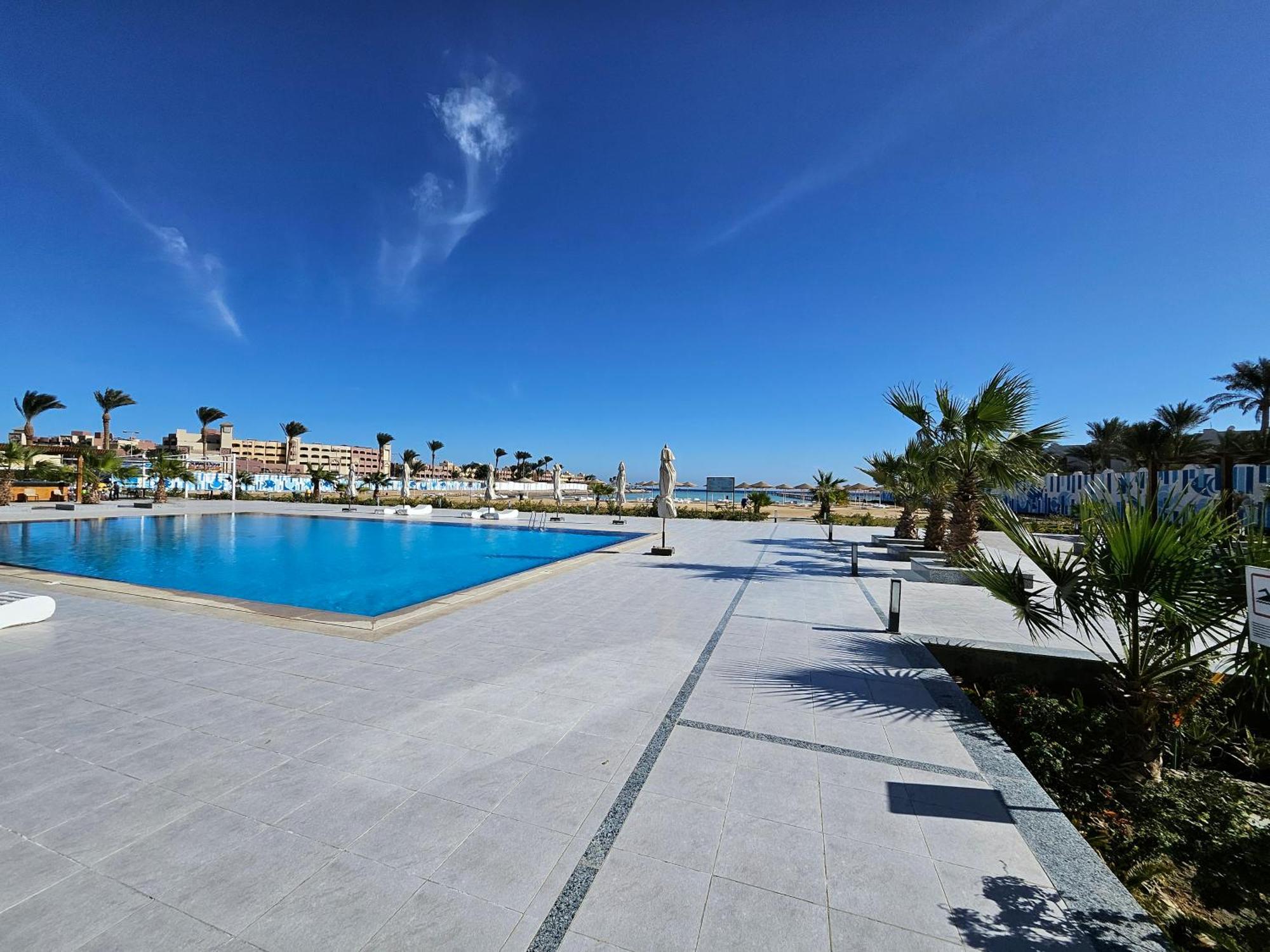 Pool View With Wi-fi, Smart Tv, 3 Pools & Access Apartment *